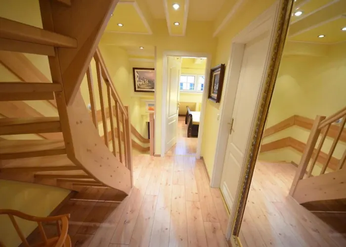 Haus Strandflieder By Interhome Groß Zicker